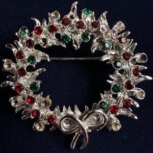 VINTAGE Christmas Wreath Pin/Brooch